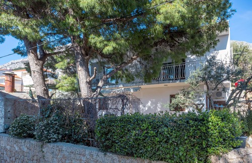 Stanici Apartment | One bedroom apartment with terrace and sea view Balića Rat, Omiš (A-20494-b)
