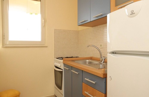 Rukavac Apartment | One bedroom apartment with terrace and sea view Rukavac, Vis (A-8839-b)