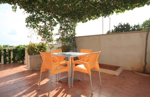 Rukavac Apartment | One bedroom apartment with terrace and sea view Rukavac, Vis (A-8839-b)