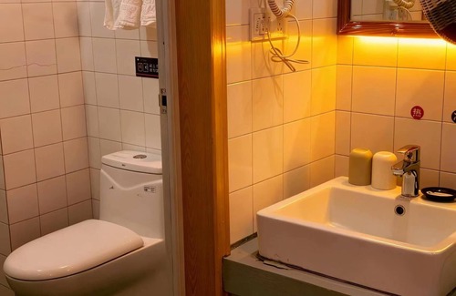 Wulingyuan Bed & Breakfast | One House