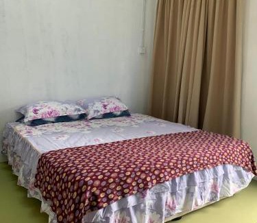 Rambai House | One Mek Bilik Queen