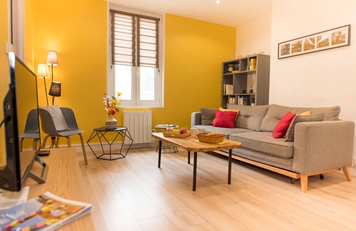 Anatole France Danton Apartment | One night in Le Havre (Franklin)