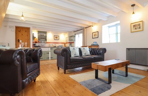Mullion Cottage | OOFOO’S BARN, pet friendly, character holiday cottage in Mullion