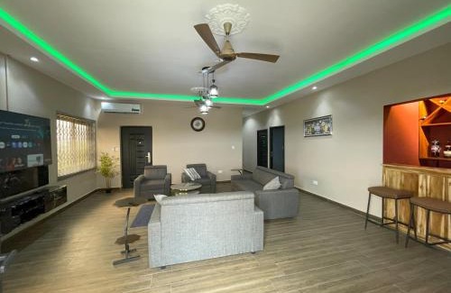 Nungua House | Opan Court