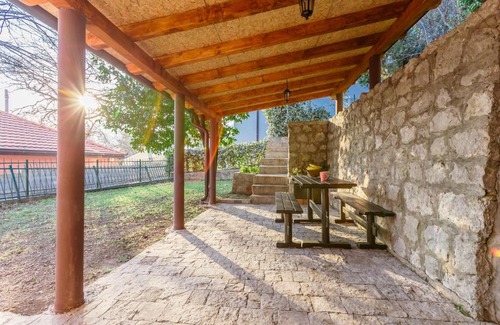Orahovac House | Orahovac Stone House