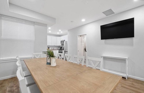 Atlantic City Villa | Orange Loop Beach House · Direct Beer Hall Access+ 1.5Block to Boardwalk