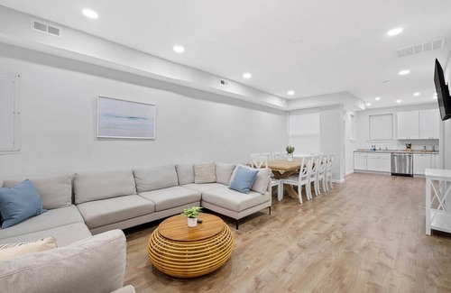 Atlantic City Villa | Orange Loop Beach House · Direct Beer Hall Access+ 1.5Block to Boardwalk