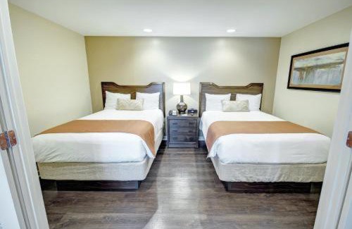 Paradise Valley Village Resort | Orange Tree Resort