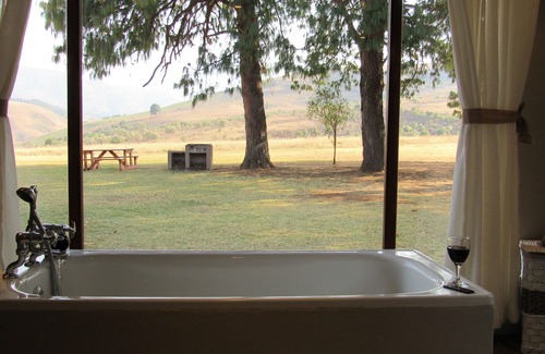 Cathkin Park Apartment | Orchard Manor Honeymoon Suite