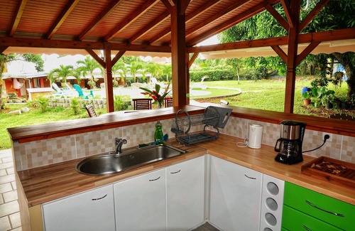 Capesterre-Belle-Eau House | Orchidées Bel'O - Confortable Bungalow - piscine