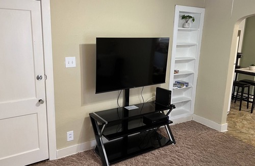 Macomb Apartment | Orchid nice one bedroom apartment.