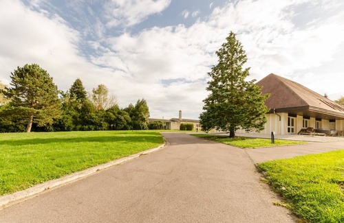 Geraudot Apartment | Orient Village