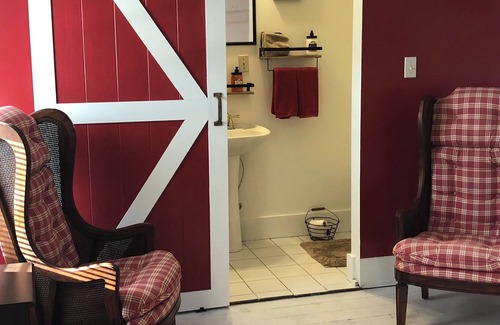 Nappanee Other | Original 6-bedroom FarmHouse with WiFi, Large Gathering Room in Nappanee