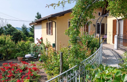 Cortiglione Apartment | Ortondo B&B by Interhome