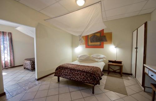 Oshakati Cabin | Oshakati Country Lodge