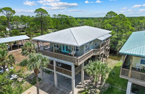 Salem House | Osprey Landing at Cedar Island