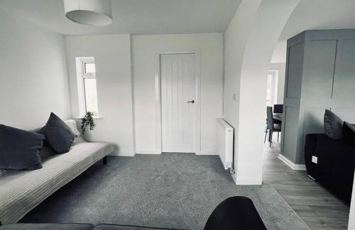 Valley House | OurGreystones - Pet friendly home from home stay.