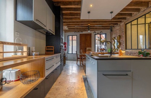 Billy House | Outbuilding The House of Angels Garden and Beauval
