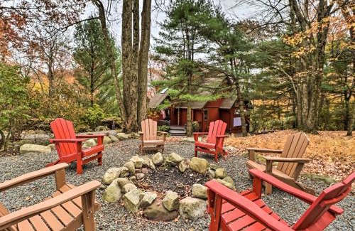 Lake Harmony House | Outdoor Theater, Deck and Fire Pit Poconos Retreat