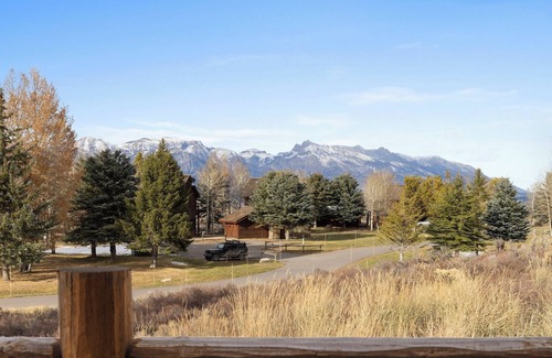 Spring Creek Ranch House | Outpost: Harvest Dance 3170 - Teton Views!