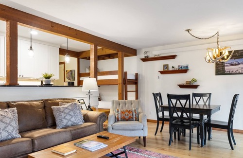 Moose Wilson Road Condo | Outpost: Huckleberry 3113