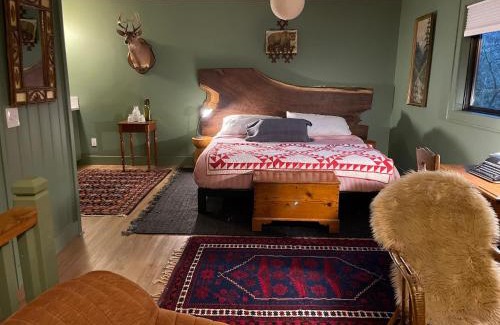 Highlands Hotel | Outpost Inn