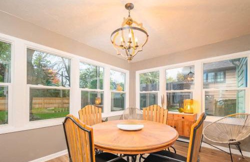 Appleton House | Outstanding 4 Bedroom on Outagamie
