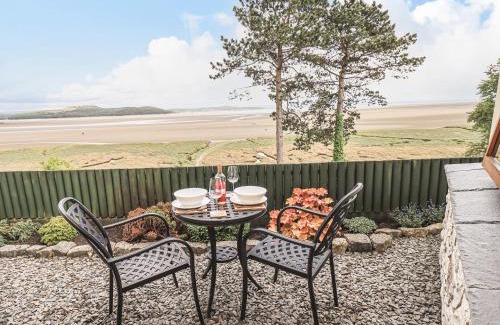 Grange-over-Sands Apartment | Oversands Cottage