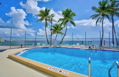 Cudjoe Key RV Rental | Oversized RV Lot with 41'+12' Seawall, Deep Water Access, and Stunning Open Water Views