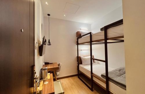Batam Apartment | oxy suites G-03 at Shop House Meisterstadt Pollux Habibie