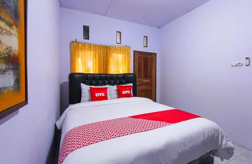 Banyuwangi Hotel | OYO 1721 A. Yani 95 Residence