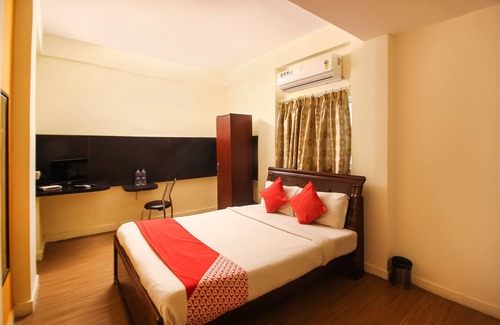 Begumpet Hotel | OYO 2006 Alpine Glow Sunrise