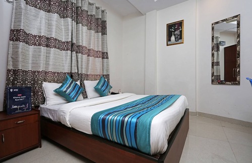 Karol Bagh Hotel | OYO 5434 Hotel Delhi Delight