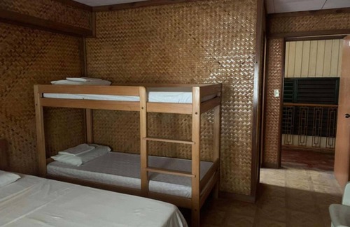 Puerto Princesa City Centre House | OYO 633 Abelardo's Pension House