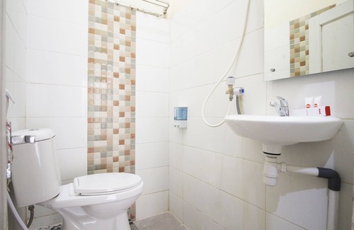 Rajabasa Hotel | OYO 654 Fabio Guest House Syariah