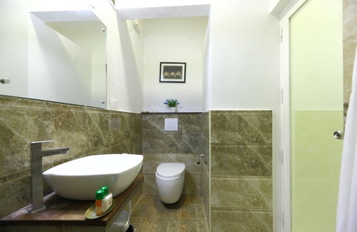 Kuilapalayam House | OYO 8229 Marine Drive