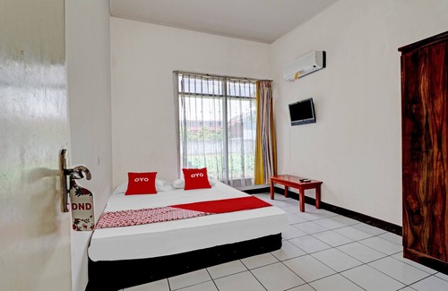 Cileunyi Hotel | OYO 90621 Pondok 23