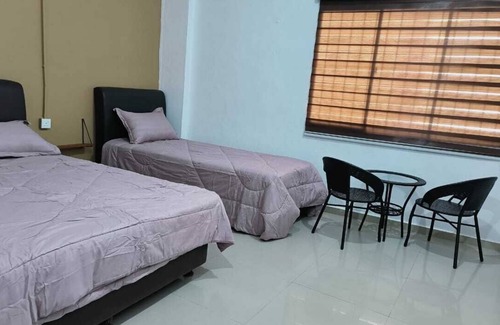 Kuala Rompin Hotel | OYO 90857 Hotel Kong Jing