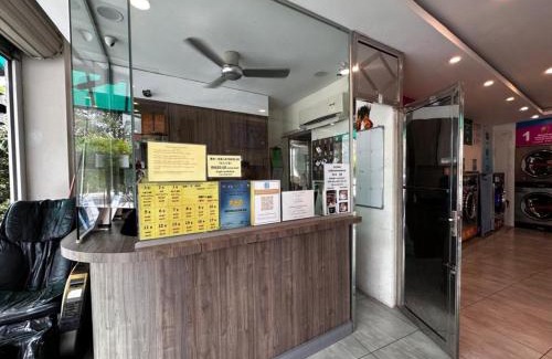 Bukit Bakri Hotel | OYO 91242 Muar Golden Horse Hotel