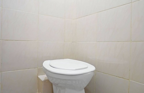 Sedati Hotel | OYO 91746 Kost Sedati Syariah