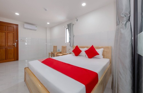 Phuoc Long Hotel | OYO 942 Cuong Hai Apartment