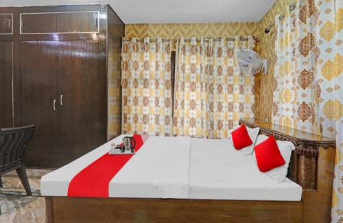 Mohangarh Hotel | OYO Flagship Hotel Vills Near Gomti Riverfront Park
