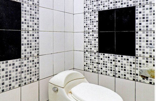 Bandung Hotel | OYO Life 92127 Skyland Pasteur