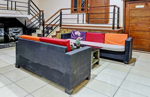 Bandung Hotel | OYO Life 92127 Skyland Pasteur