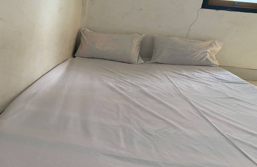 Mataram Hotel | OYO Life 93257 Kos Anugerah