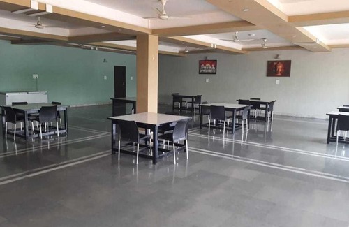 Kanpur Hotel | OYO Shyam Kripa Hotel