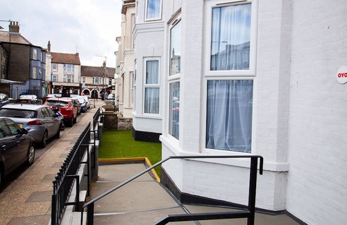 Great Yarmouth Apartment | OYO Studiotel Great Yarmouth - Modern Hotel Apartments