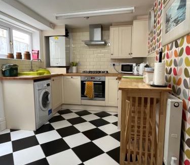 Mumbles House | Oyster Cottage