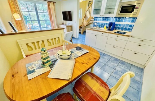 Warnemuende Apartment | Oyster, directly on the Alter Strom