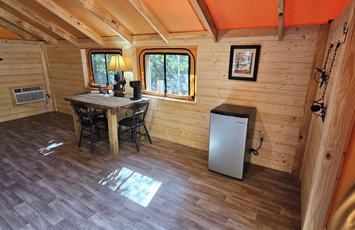 Ozone Cabin | Ozarks Adventure Lodging - Glamping Tent